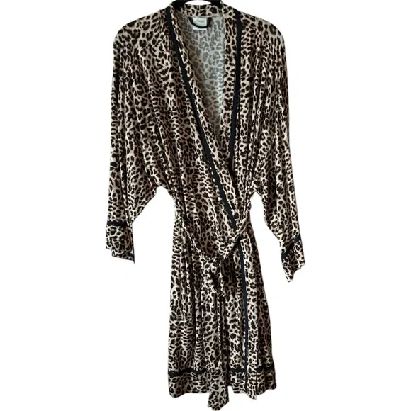 EUC Soma Cool Nights Leopard Print Animal Primt Women's Robe - Picture 2 of 4